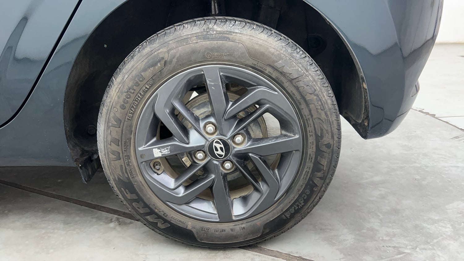 Used 2022 Hyundai Grand i10 Nios Sportz AMT 1.2 CRDi Diesel Automatic tyres LEFT REAR TYRE RIM VIEW