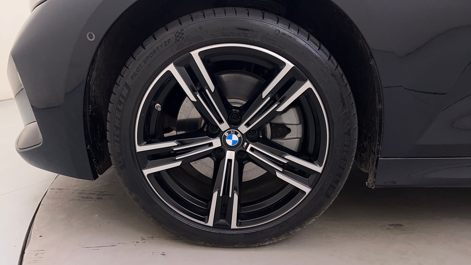 Used 2025 BMW 3 Series Gran Limousine 330Li M Sport Petrol Automatic tyres LEFT FRONT TYRE RIM VIEW