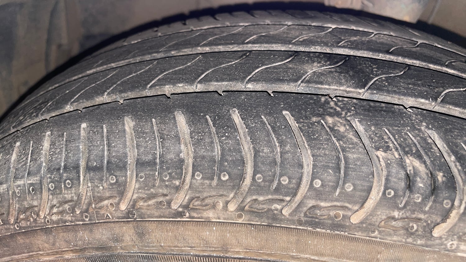 Used 2022 Honda Amaze VX MT 1.2 Petrol Petrol Manual tyres LEFT FRONT TYRE TREAD VIEW