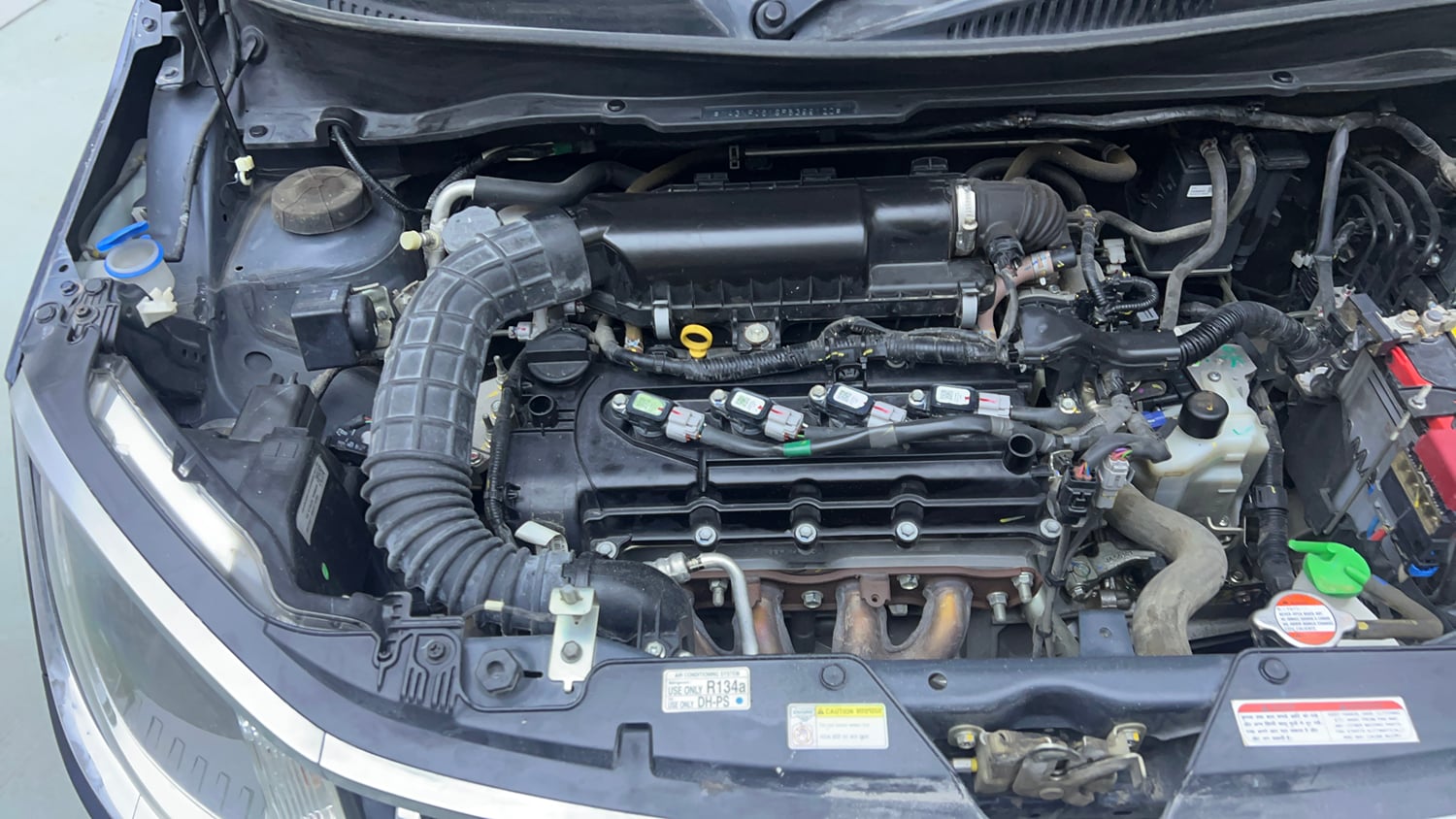 Used 2023 Maruti Suzuki Ignis Zeta 1.2 AMT Petrol Automatic engine ENGINE RIGHT SIDE VIEW