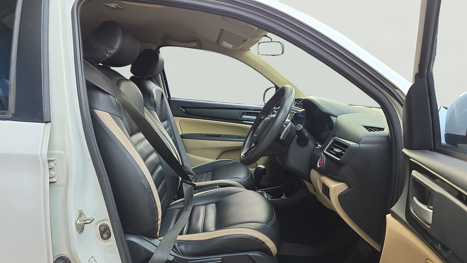 Used 2019 Honda Amaze 1.2 V CVT Petrol Petrol Automatic interior RIGHT SIDE FRONT DOOR CABIN VIEW