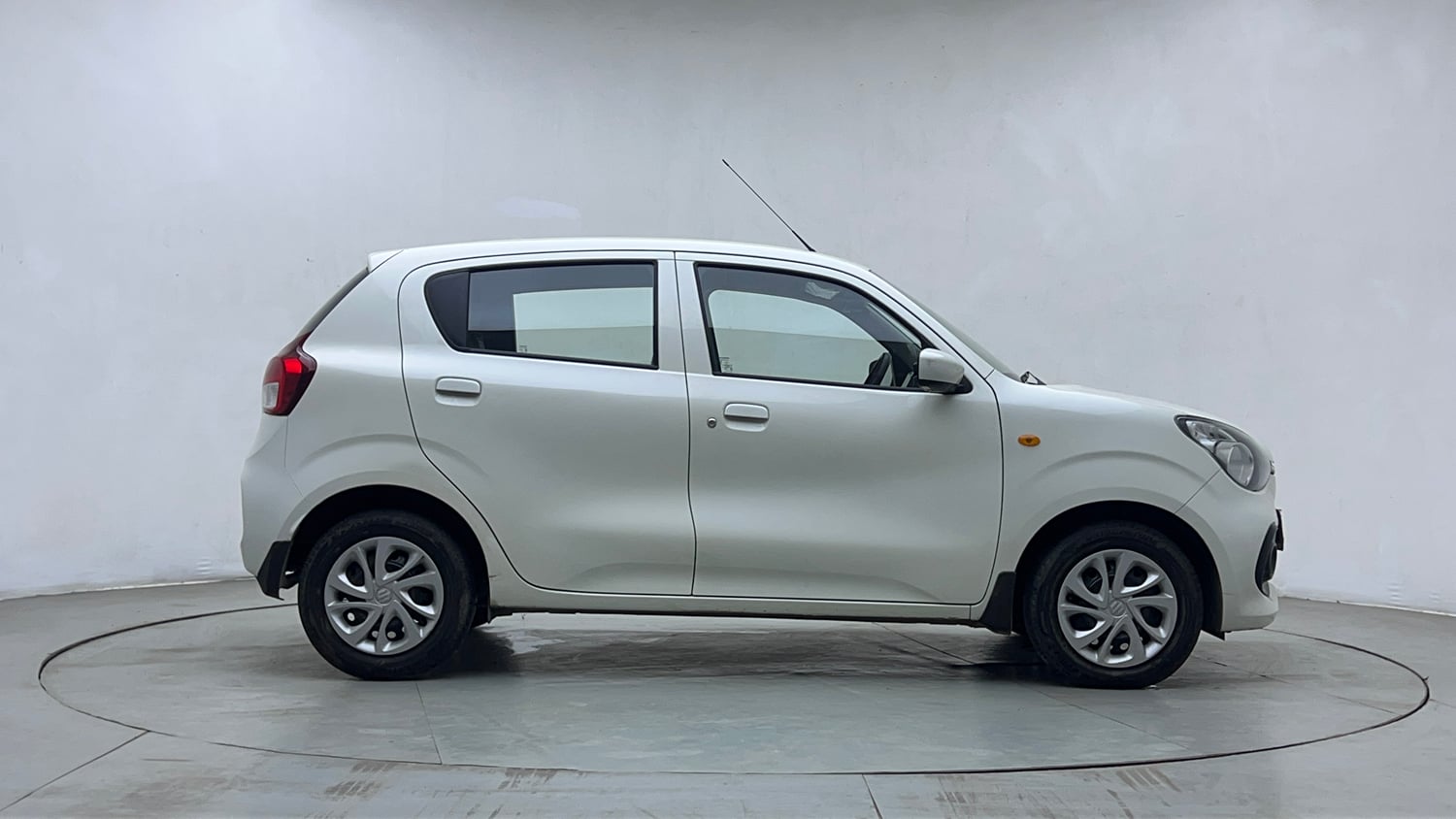 Used 2022 Maruti Suzuki Celerio VXi Petrol Manual exterior RIGHT SIDE VIEW