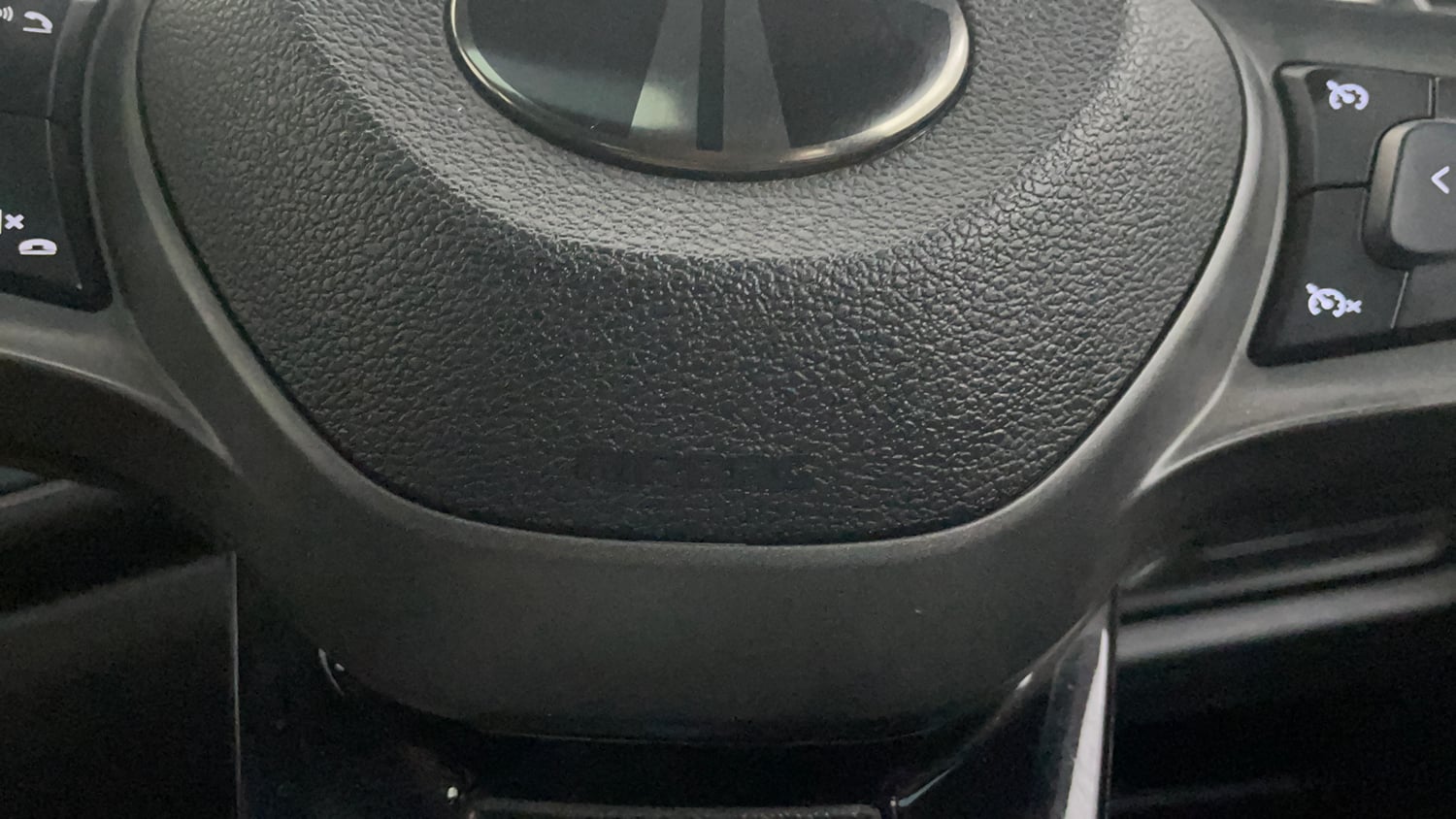 Used 2024 Tata Altroz XZA Plus (S) Dark Edition Petrol Automatic top_features Airbags