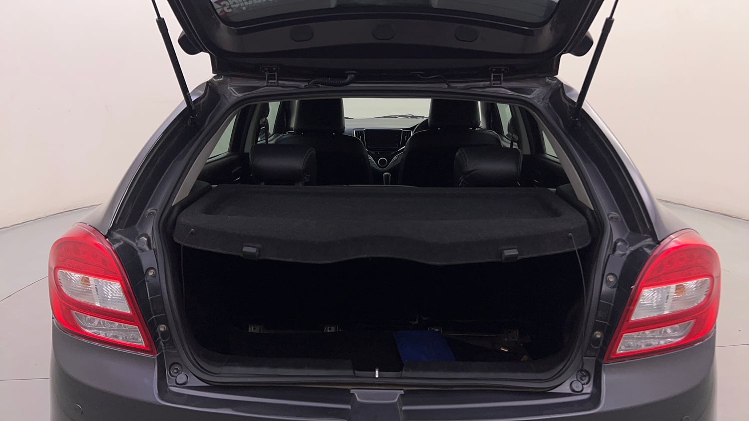 Used 2018 Maruti Suzuki Baleno Alpha 1.2 AT Petrol Automatic interior DICKY INSIDE VIEW