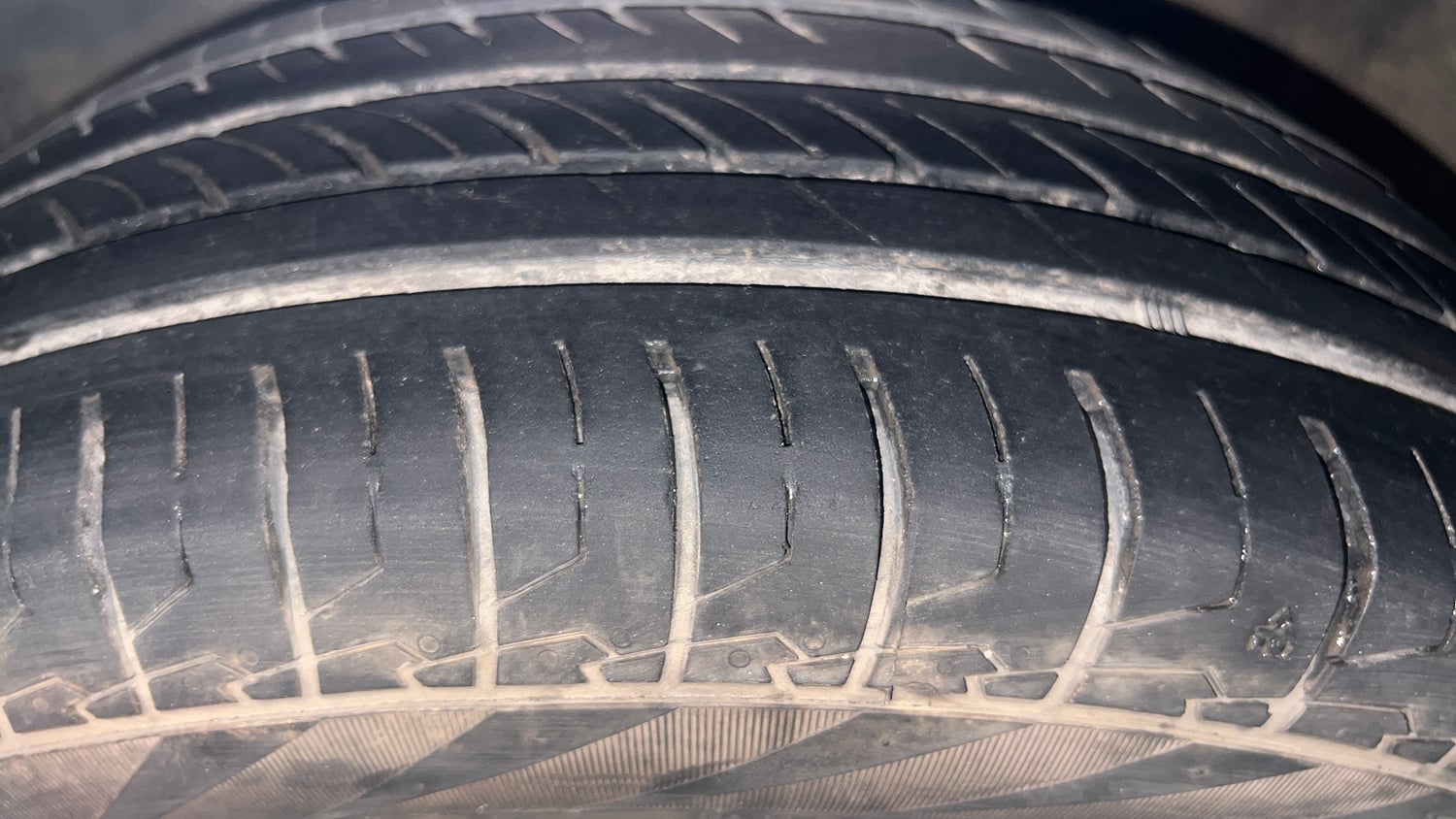 Used 2016 Honda City SV CVT Petrol Automatic tyres LEFT FRONT TYRE TREAD VIEW