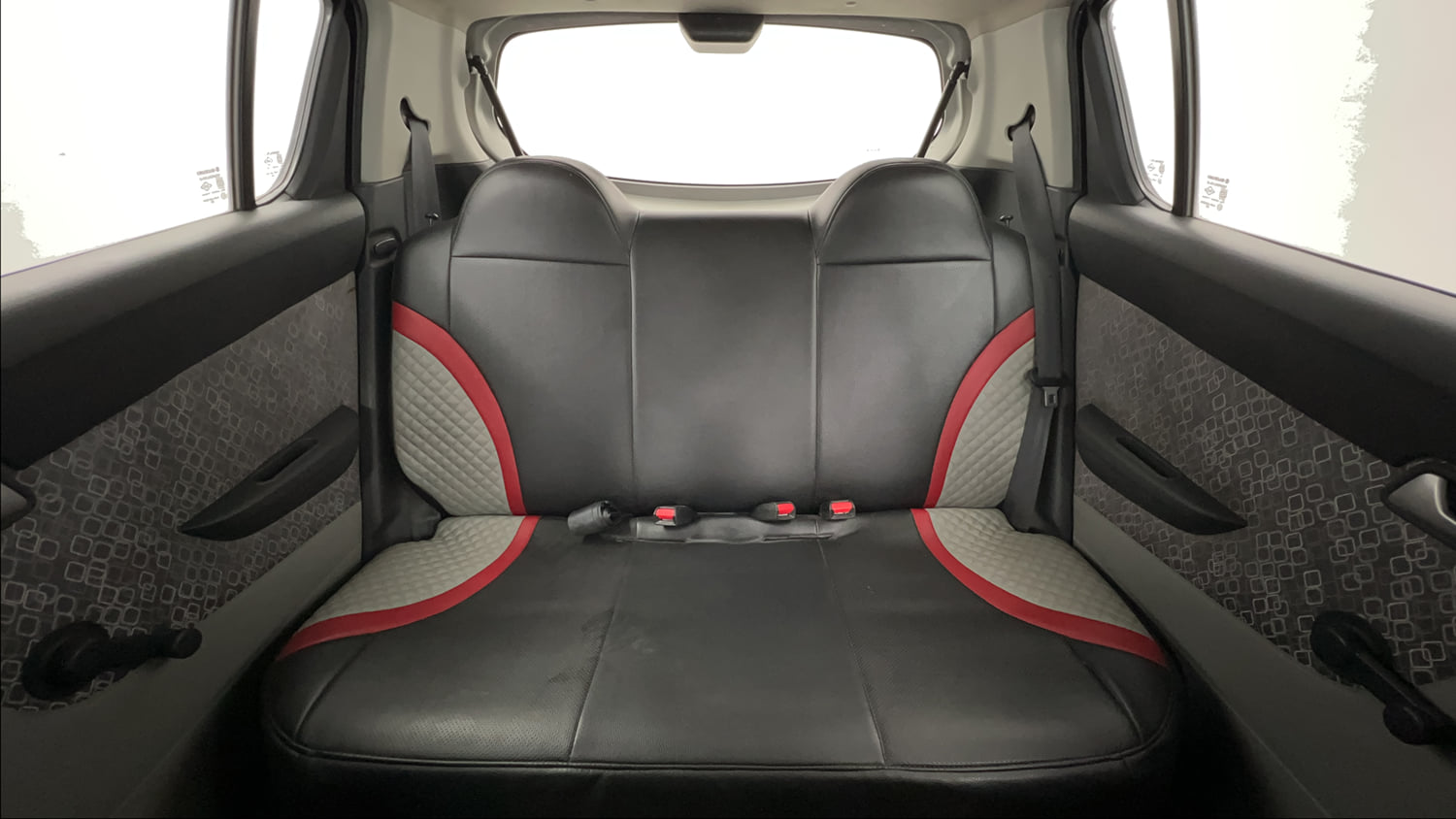 Used 2016 Maruti Suzuki Alto 800 Lxi Petrol Manual interior REAR SEAT CONDITION VIEW