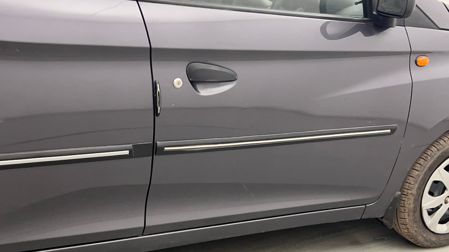 Used 2016 Hyundai Eon Magna + Petrol Manual dents MINOR DENT