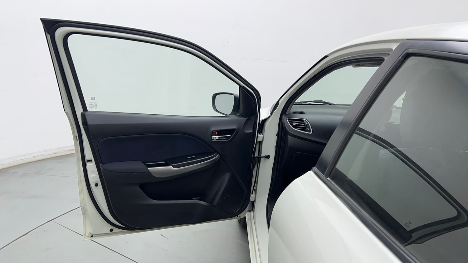 Used 2021 Maruti Suzuki Baleno Delta Petrol Manual interior LEFT FRONT DOOR OPEN VIEW