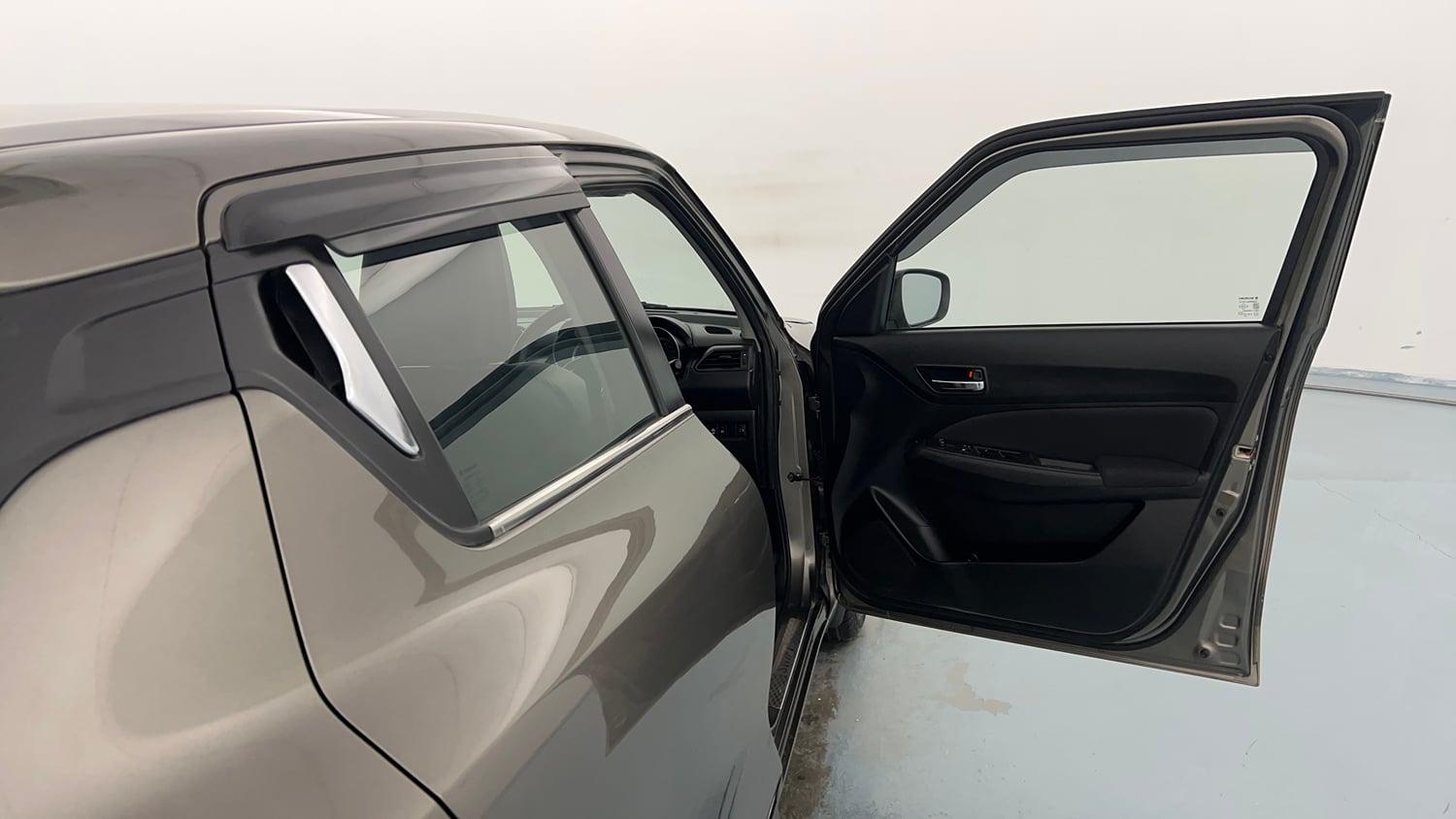 Used 2022 Maruti Suzuki Swift VXi Petrol Manual interior RIGHT FRONT DOOR OPEN VIEW
