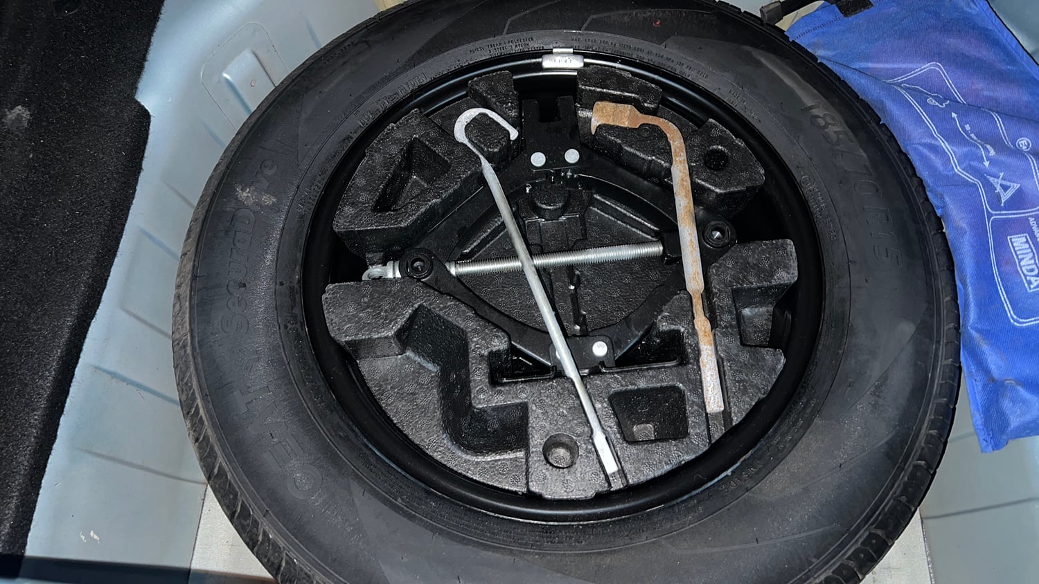 Used 2022 Tata Punch Accomplished MT Petrol Manual tyres SPARE TYRE VIEW