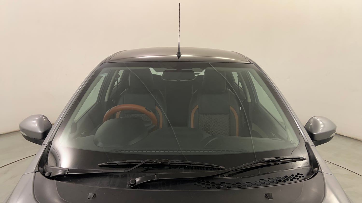Used 2019 Tata Tiago Revotron XZ Plus Dual Tone Petrol Manual exterior FRONT WINDSHIELD VIEW