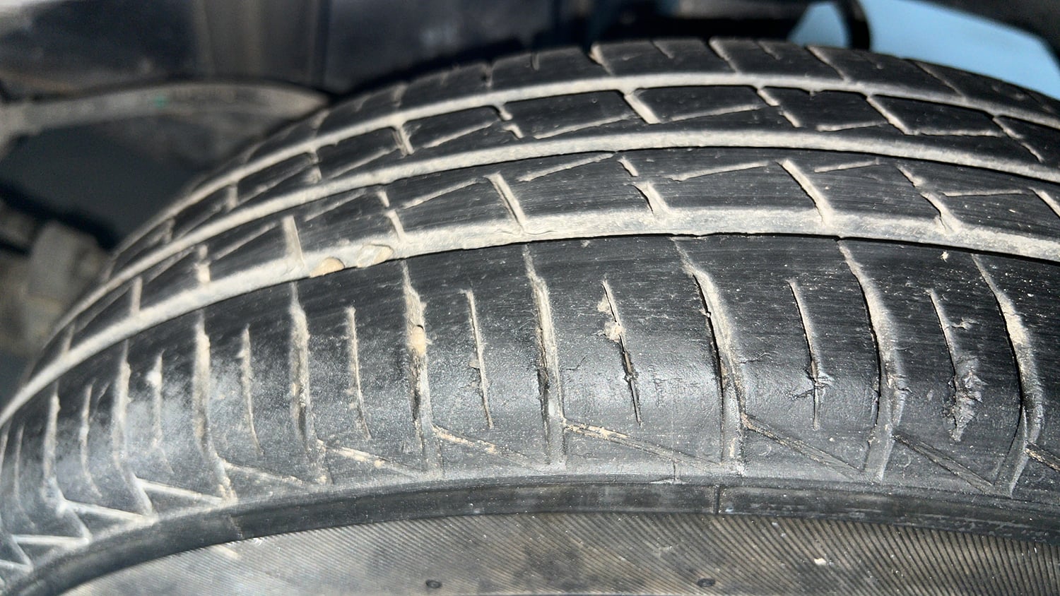Used 2020 Maruti Suzuki Alto 800 LXi Petrol Manual tyres LEFT REAR TYRE TREAD VIEW