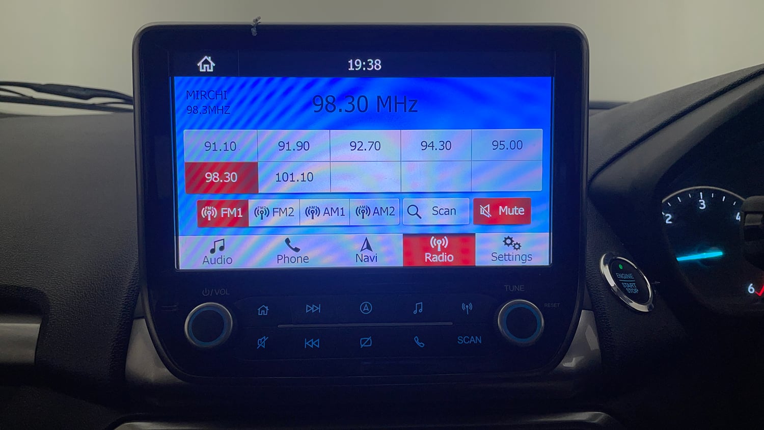 Used 2019 Ford EcoSport Titanium 1.5L TDCi Diesel Manual top_features Integrated (in-dash) music system