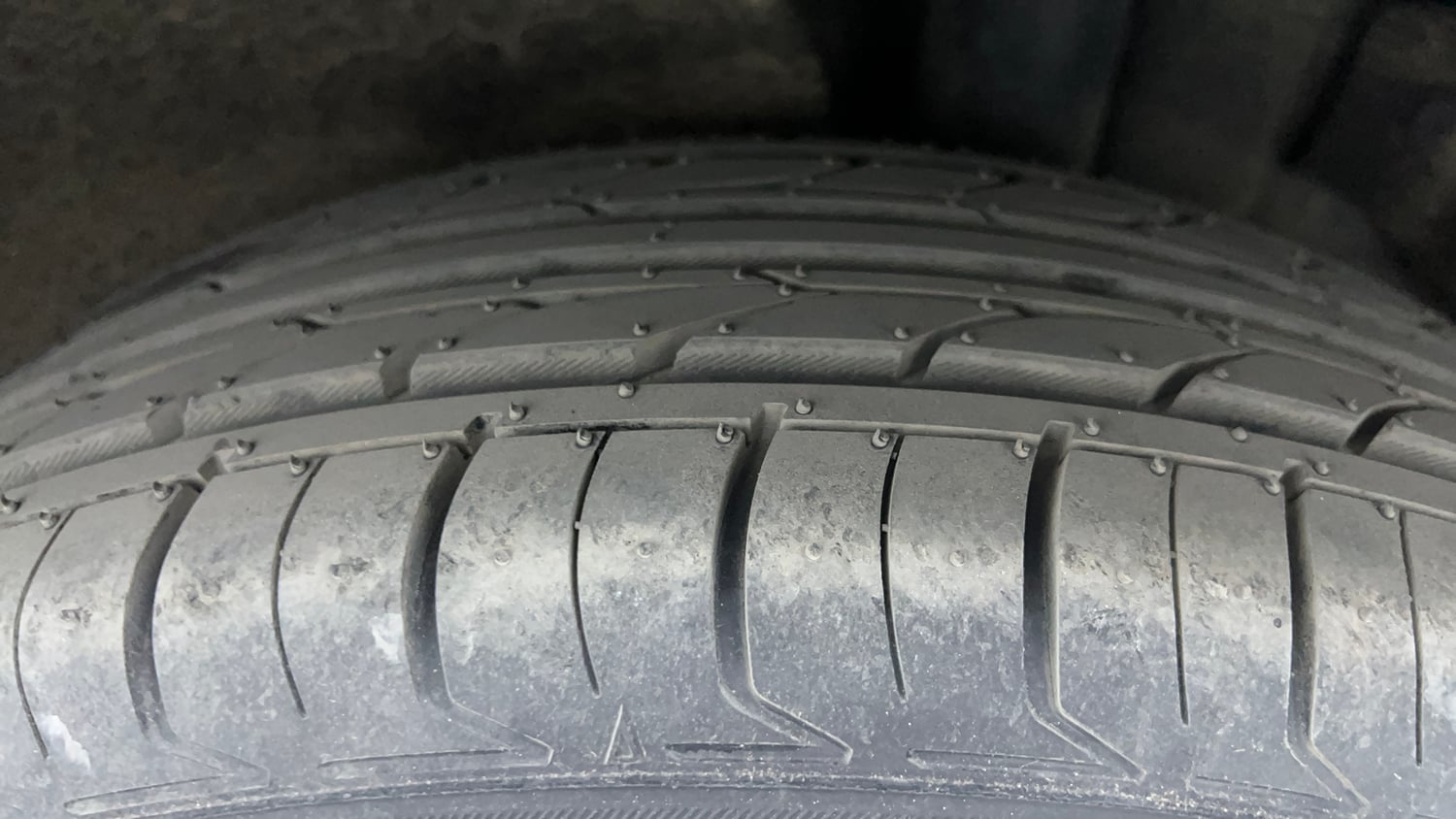 Used 2023 Kia Carens Prestige Plus 1.5 Diesel MT 7 STR Diesel Manual tyres LEFT REAR TYRE TREAD VIEW
