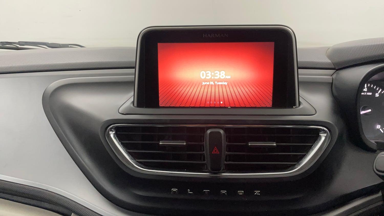 Used 2022 Tata Altroz XM Plus Petrol Petrol Manual top_features Integrated (in-dash) music system