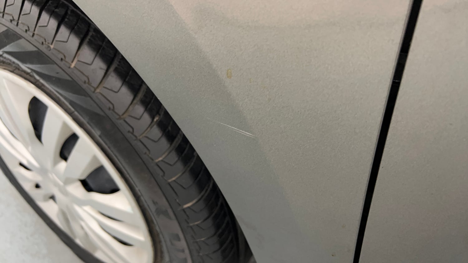 Used 2022 Maruti Suzuki Swift VXi Petrol Manual dents MINOR SCRATCH