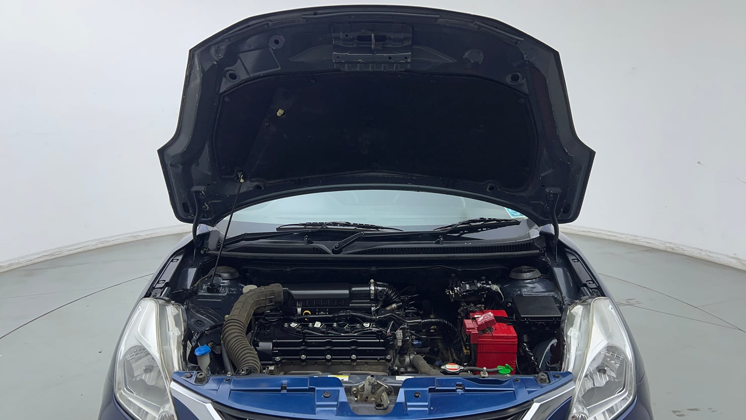 Used 2018 Maruti Suzuki Baleno Delta 1.2 Petrol Manual engine ENGINE & BONNET OPEN FRONT VIEW
