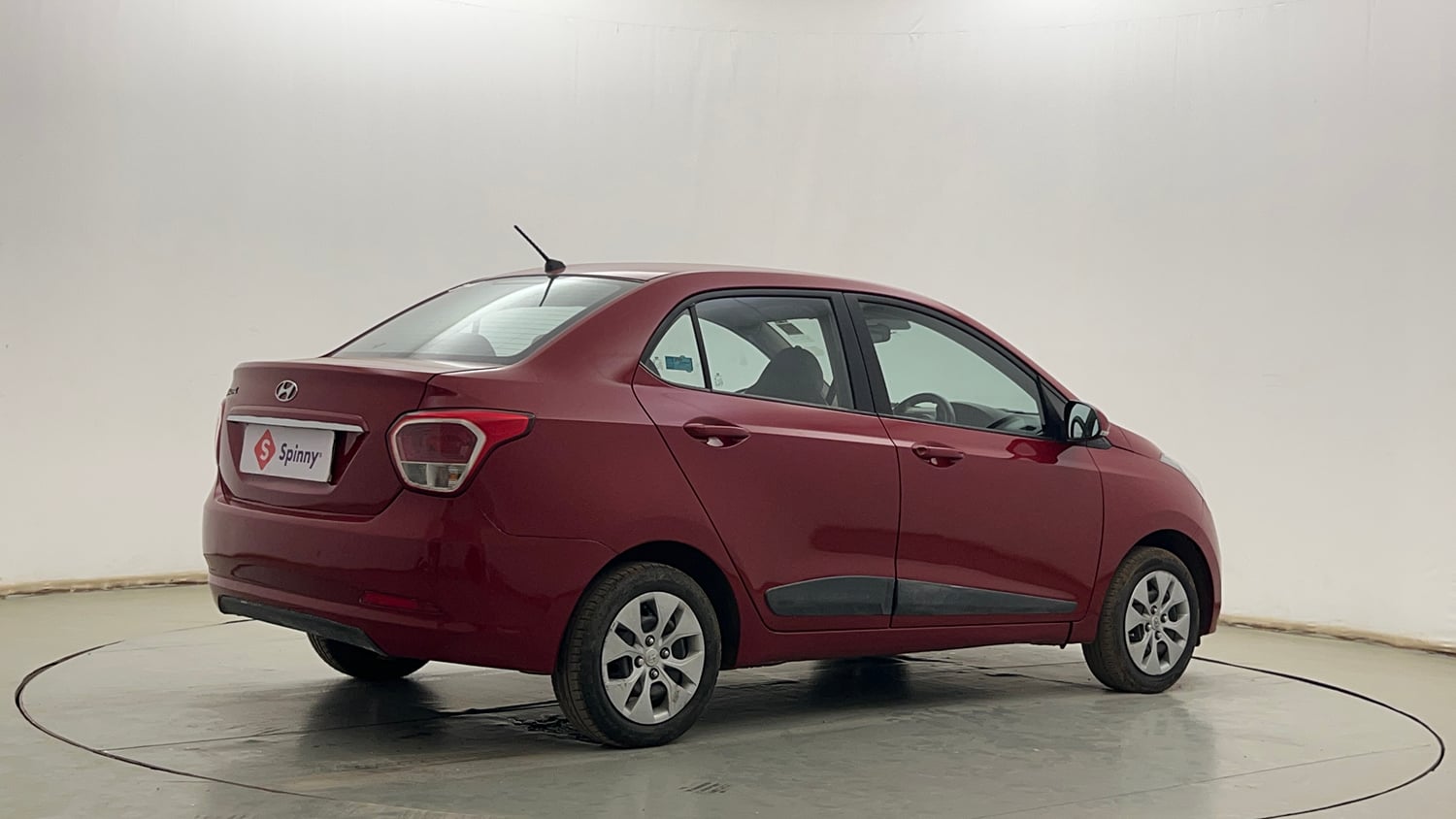 Used 2014 Hyundai Xcent S 1.2 Petrol Manual exterior RIGHT REAR CORNER VIEW