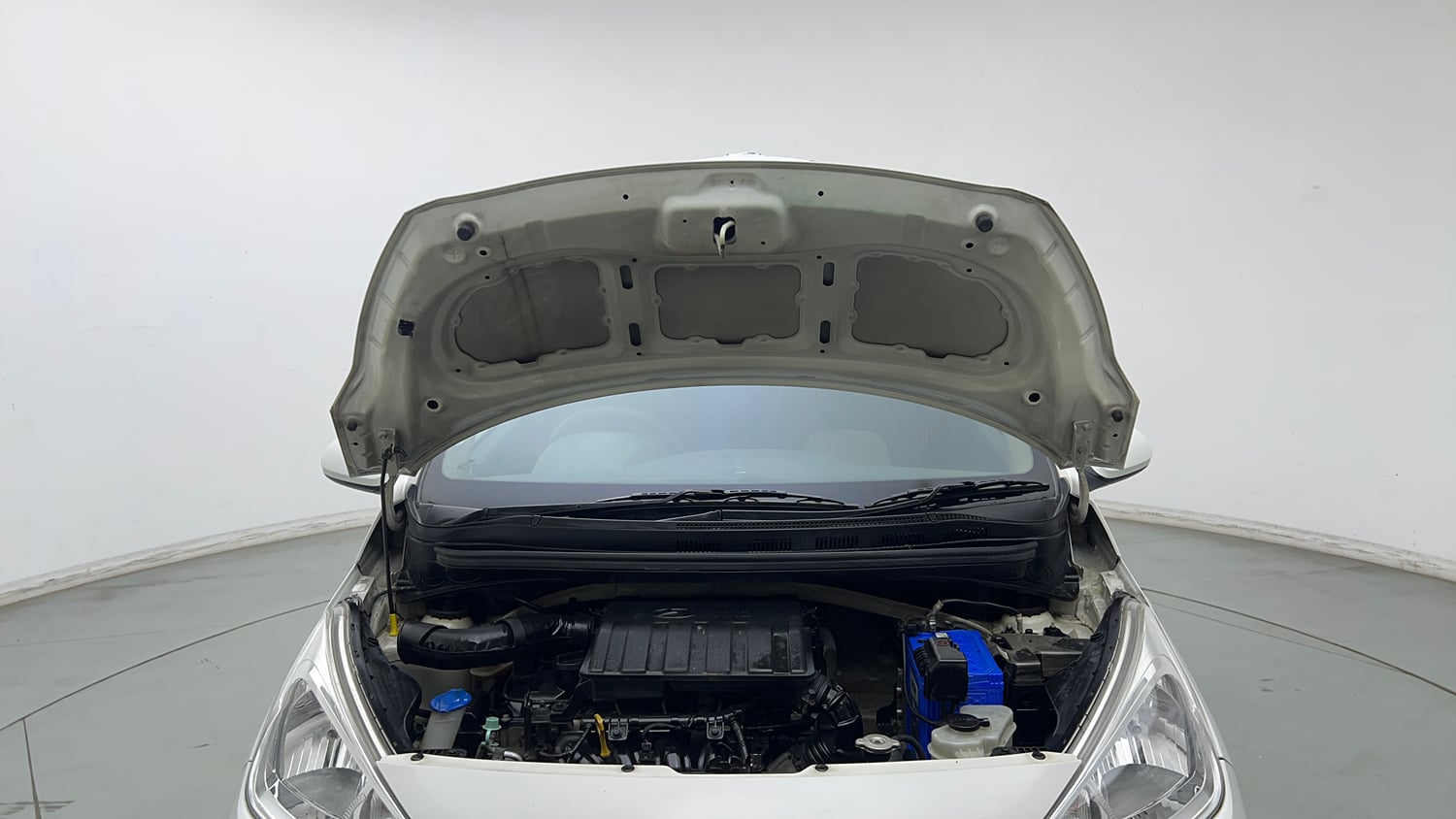 Used 2018 Hyundai Grand i10 Magna 1.2 Kappa VTVT Petrol Manual engine ENGINE & BONNET OPEN FRONT VIEW