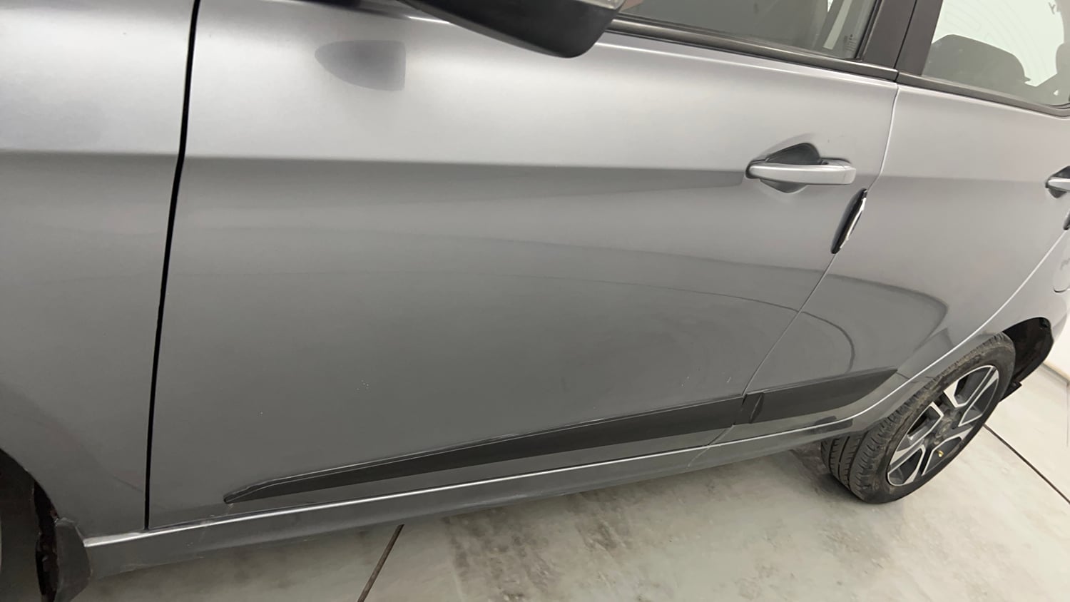 Used 2019 Tata Tiago Revotron XZ Plus Dual Tone Petrol Manual dents MINOR DENT