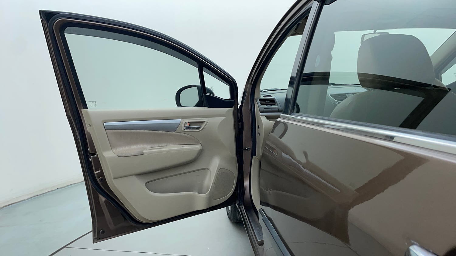 Used 2015 Maruti Suzuki Ertiga ZXi Petrol Manual interior LEFT FRONT DOOR OPEN VIEW