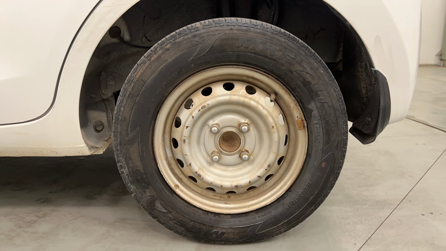 Used 2021 hyundai Santro Sportz Executive CNG Cng Manual tyres LEFT REAR TYRE RIM VIEW