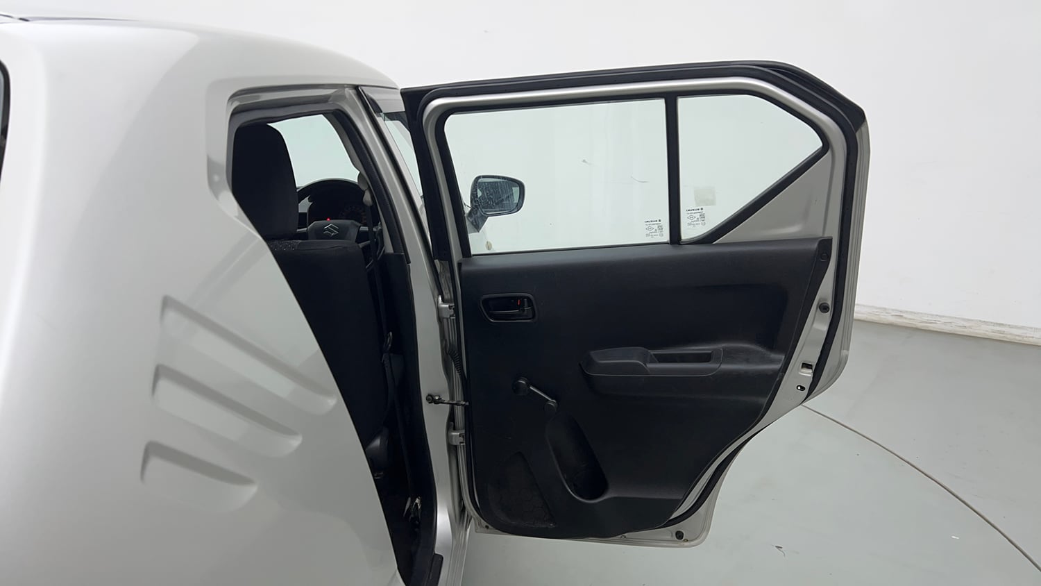 Used 2023 Maruti Suzuki Ignis Sigma 1.2 MT Petrol Manual interior RIGHT REAR DOOR OPEN VIEW