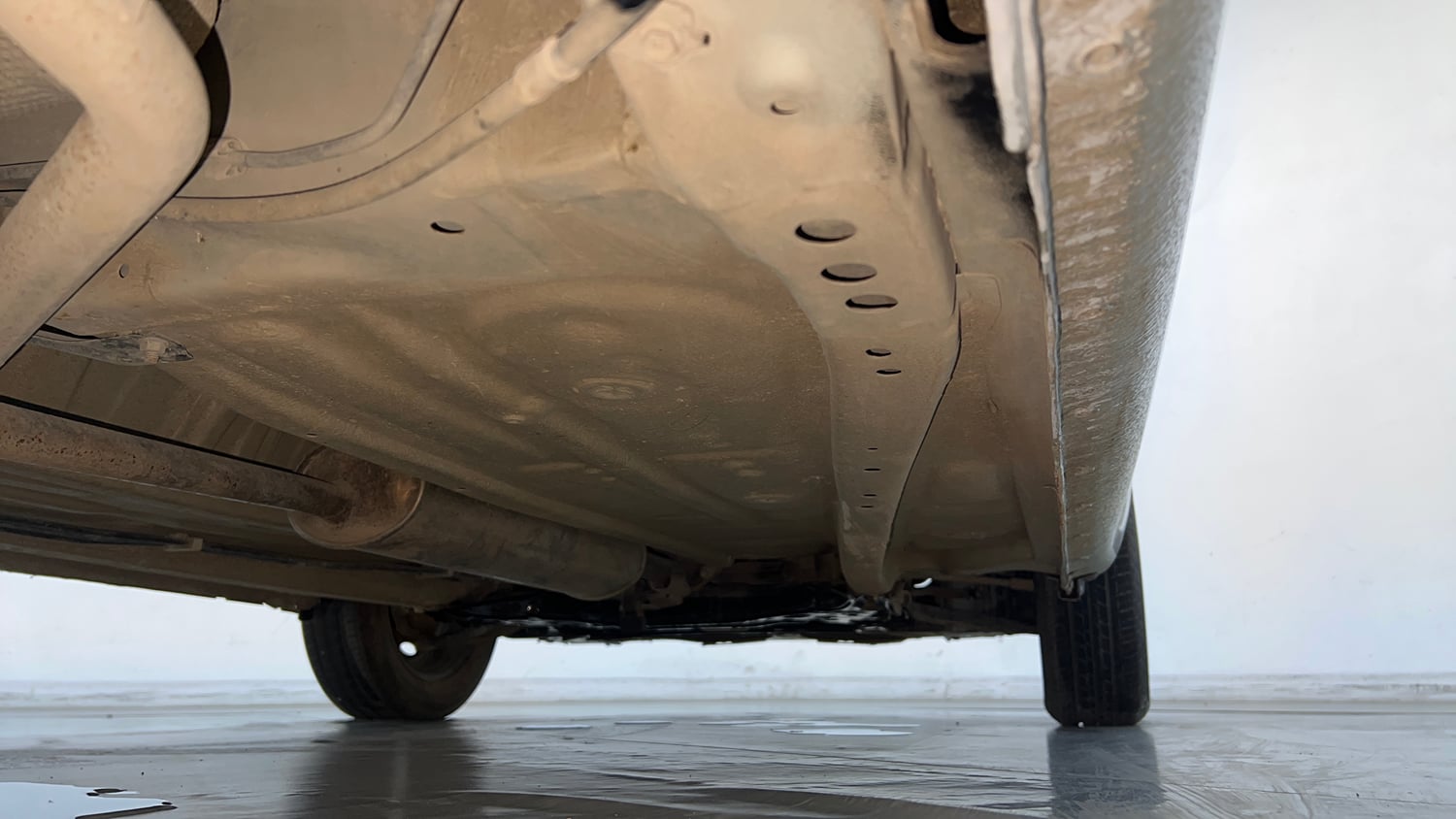 Used 2023 Maruti Suzuki Ignis Sigma 1.2 MT Petrol Manual extra REAR RIGHT UNDERBODY VIEW