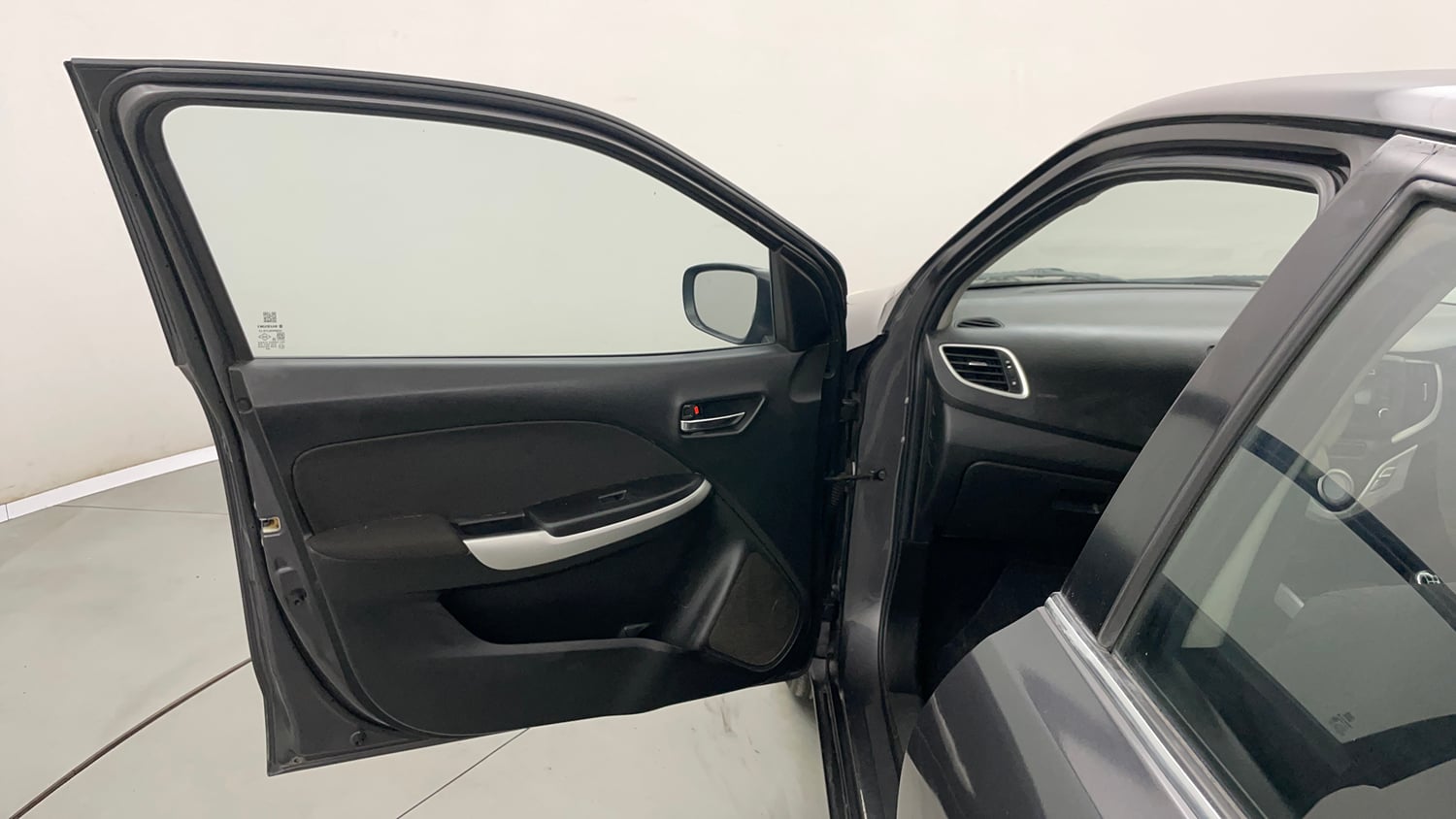 Used 2016 Maruti Suzuki Baleno Delta 1.2 Petrol Manual interior LEFT FRONT DOOR OPEN VIEW
