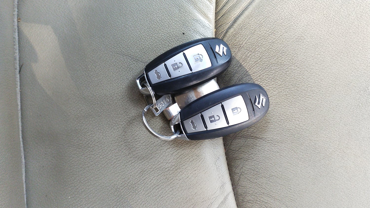 Used 2021 Maruti Suzuki Ciaz Alpha 1.5 Petrol Manual extra CAR KEY VIEW