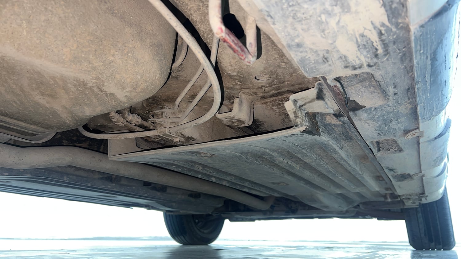 Used 2017 Maruti Suzuki Vitara Brezza VDi (O) Diesel Manual extra REAR RIGHT UNDERBODY VIEW