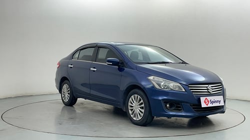Used 2017 Maruti Suzuki Ciaz Sigma 1.4 MT Petrol Manual exterior RIGHT FRONT CORNER VIEW