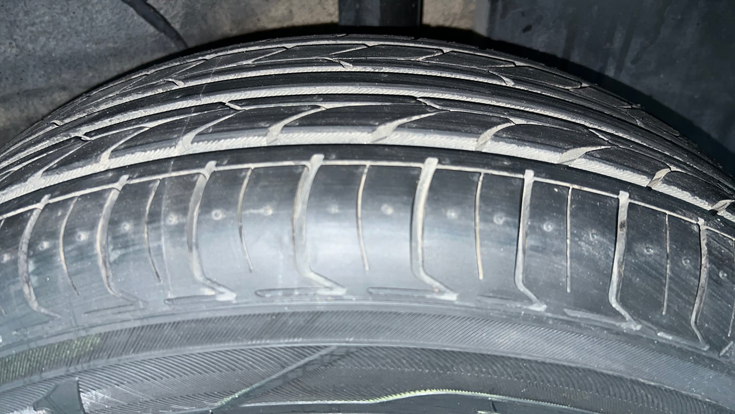 Used 2023 Tata Punch Pure MT Petrol Manual tyres LEFT REAR TYRE TREAD VIEW