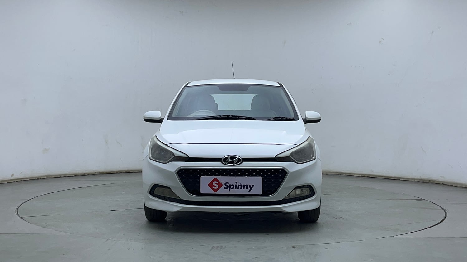 Used 2015 Hyundai Elite i20 Magna 1.2 Petrol Manual exterior FRONT VIEW