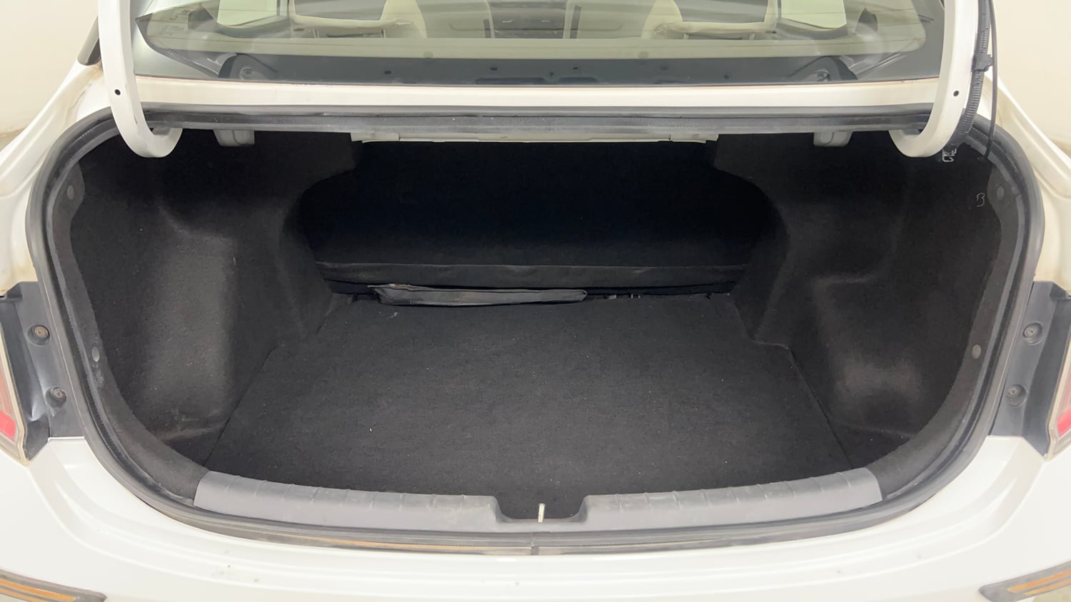Used 2021 Hyundai Aura SX 1.2 Petrol Petrol Manual interior DICKY INSIDE VIEW