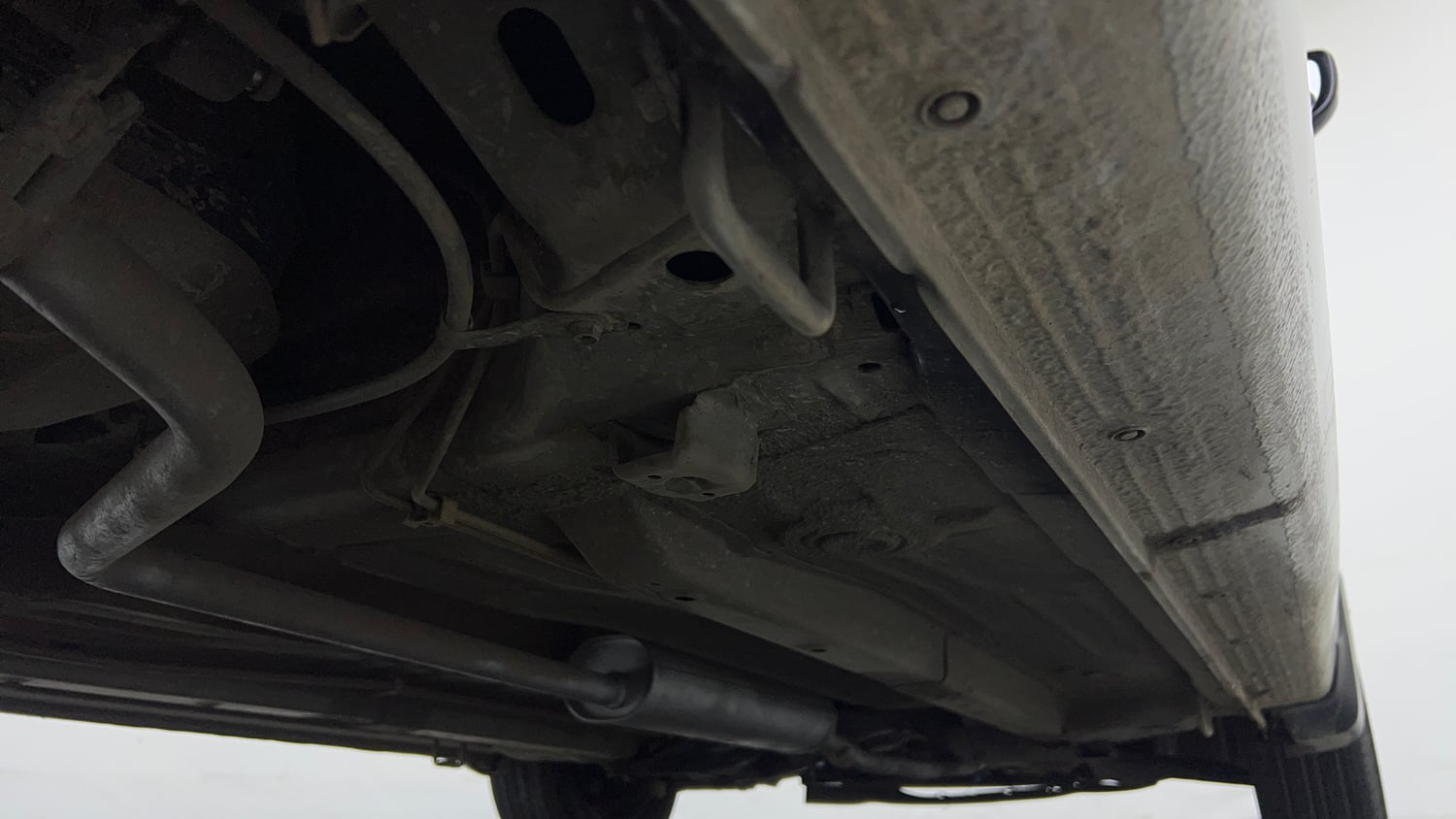 Used 2017 Maruti Suzuki Celerio VXi Petrol Manual extra REAR RIGHT UNDERBODY VIEW