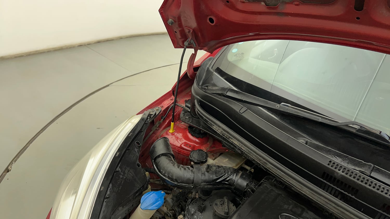 Used 2018 Hyundai Grand i10 Sportz 1.2 Kappa VTVT Petrol Manual engine ENGINE RIGHT SIDE HINGE & APRON VIEW