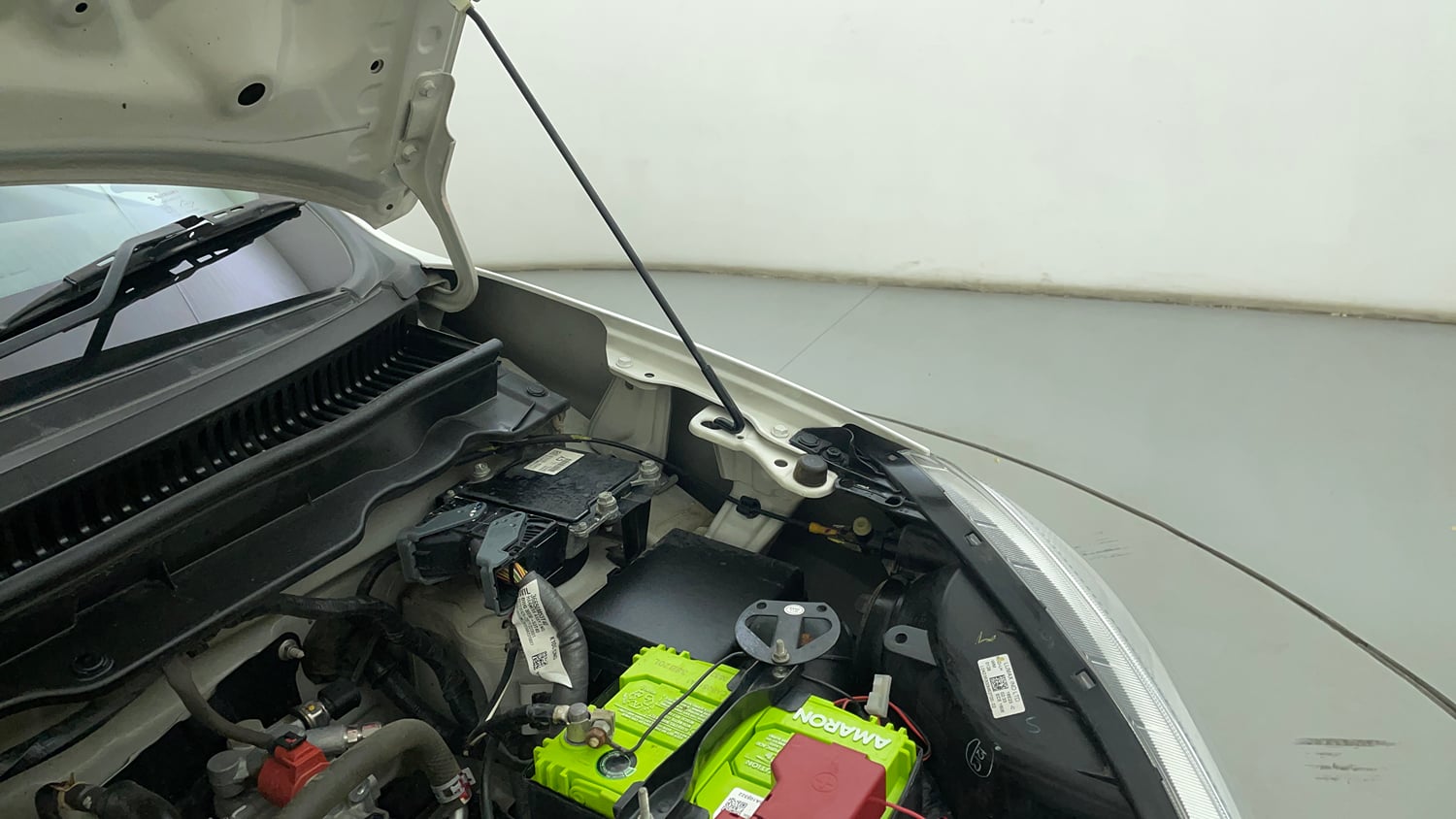 Used 2023 Maruti Suzuki Alto K10 VXi S-CNG Cng Manual engine ENGINE LEFT SIDE HINGE & APRON VIEW