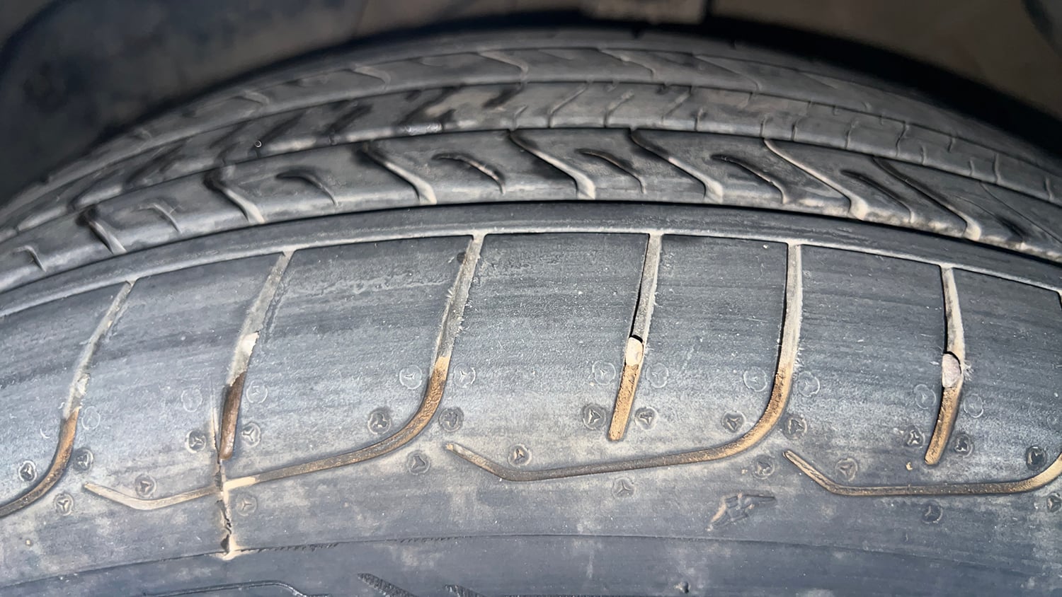 Used 2020 MG Motors Hector Sharp 1.5 DCT Petrol Petrol Automatic tyres LEFT FRONT TYRE TREAD VIEW