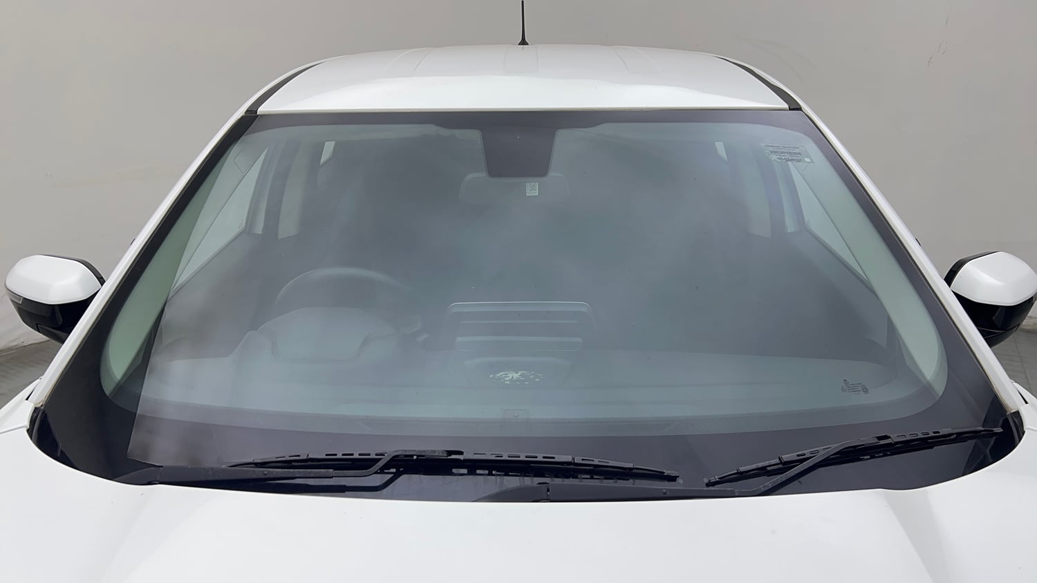 Used 2022 Tata Harrier XT Diesel Manual exterior FRONT WINDSHIELD VIEW
