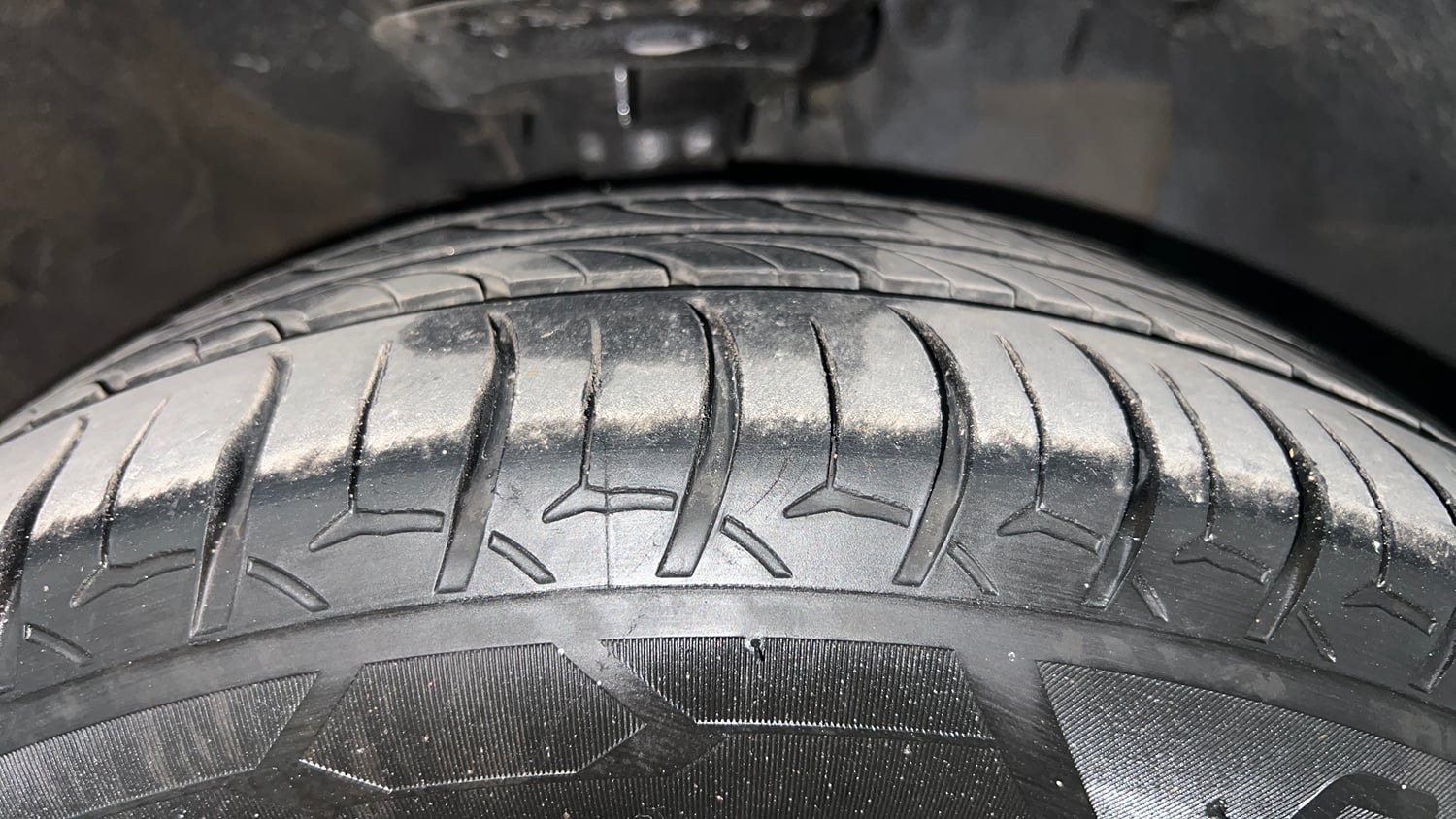 Used 2016 Hyundai Elite i20 Asta 1.2 (O) Petrol Manual tyres RIGHT FRONT TYRE TREAD VIEW