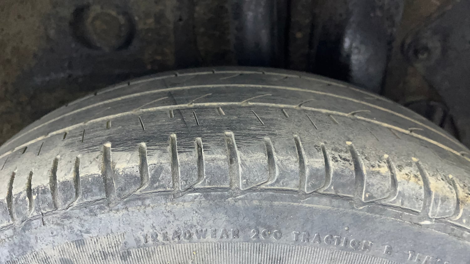 Used 2015 Hyundai Elite i20 Magna 1.2 Petrol Manual tyres LEFT REAR TYRE TREAD VIEW