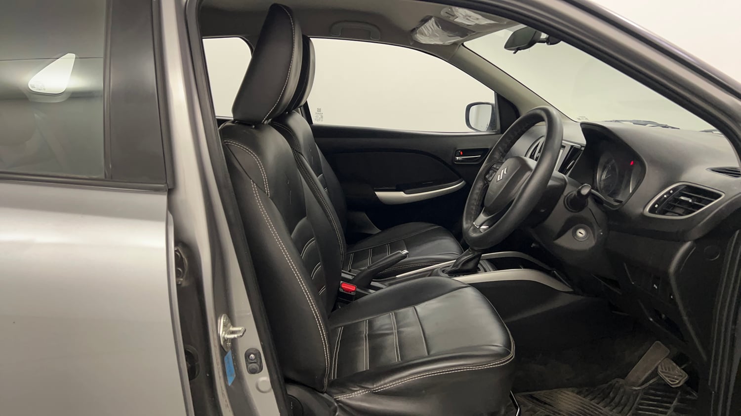 Used 2017 Maruti Suzuki Baleno Delta 1.2 AT Petrol Automatic interior RIGHT SIDE FRONT DOOR CABIN VIEW