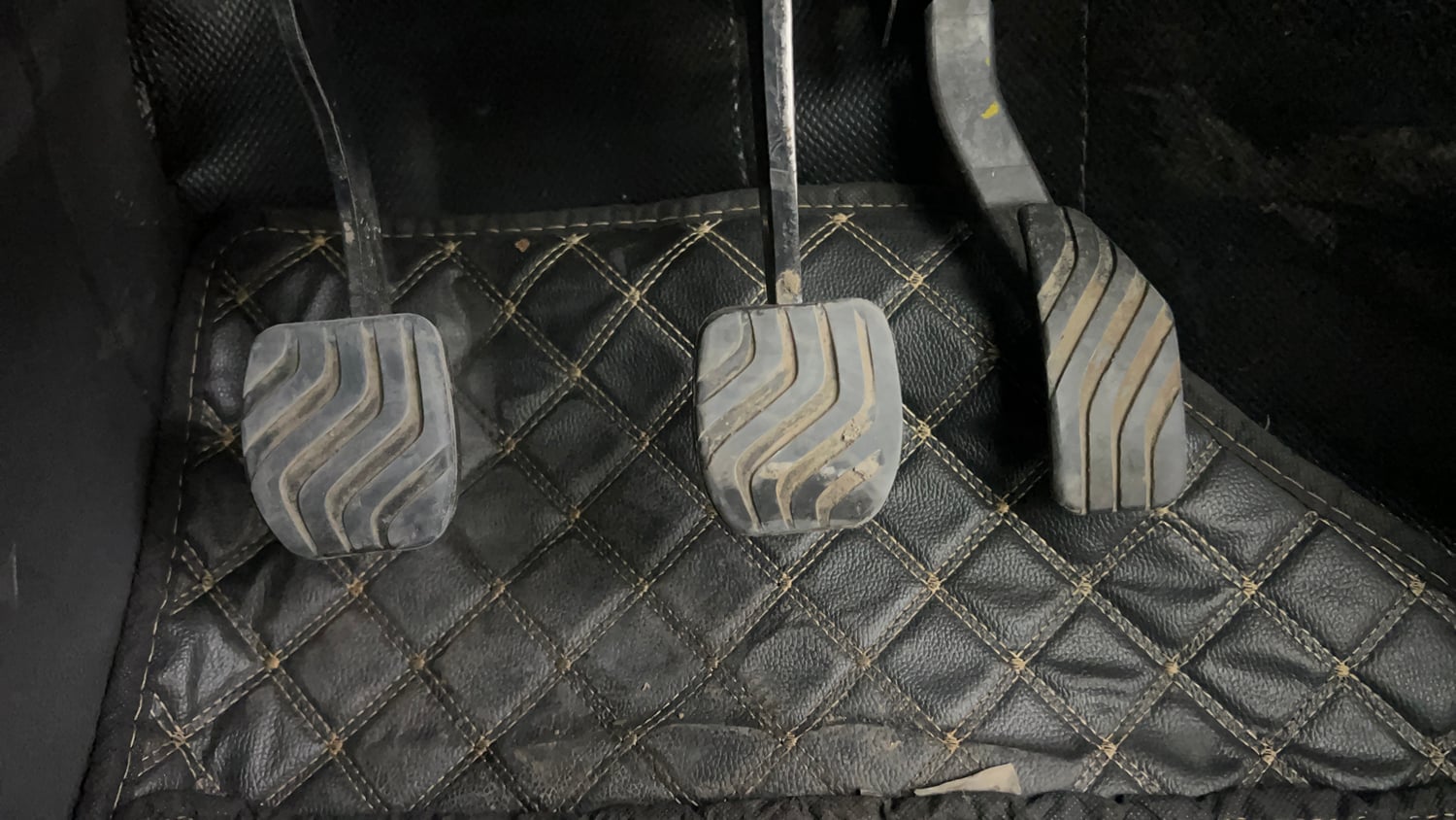 Used 2021 Renault Kiger RXZ MT Petrol Manual interior PEDALS VIEW