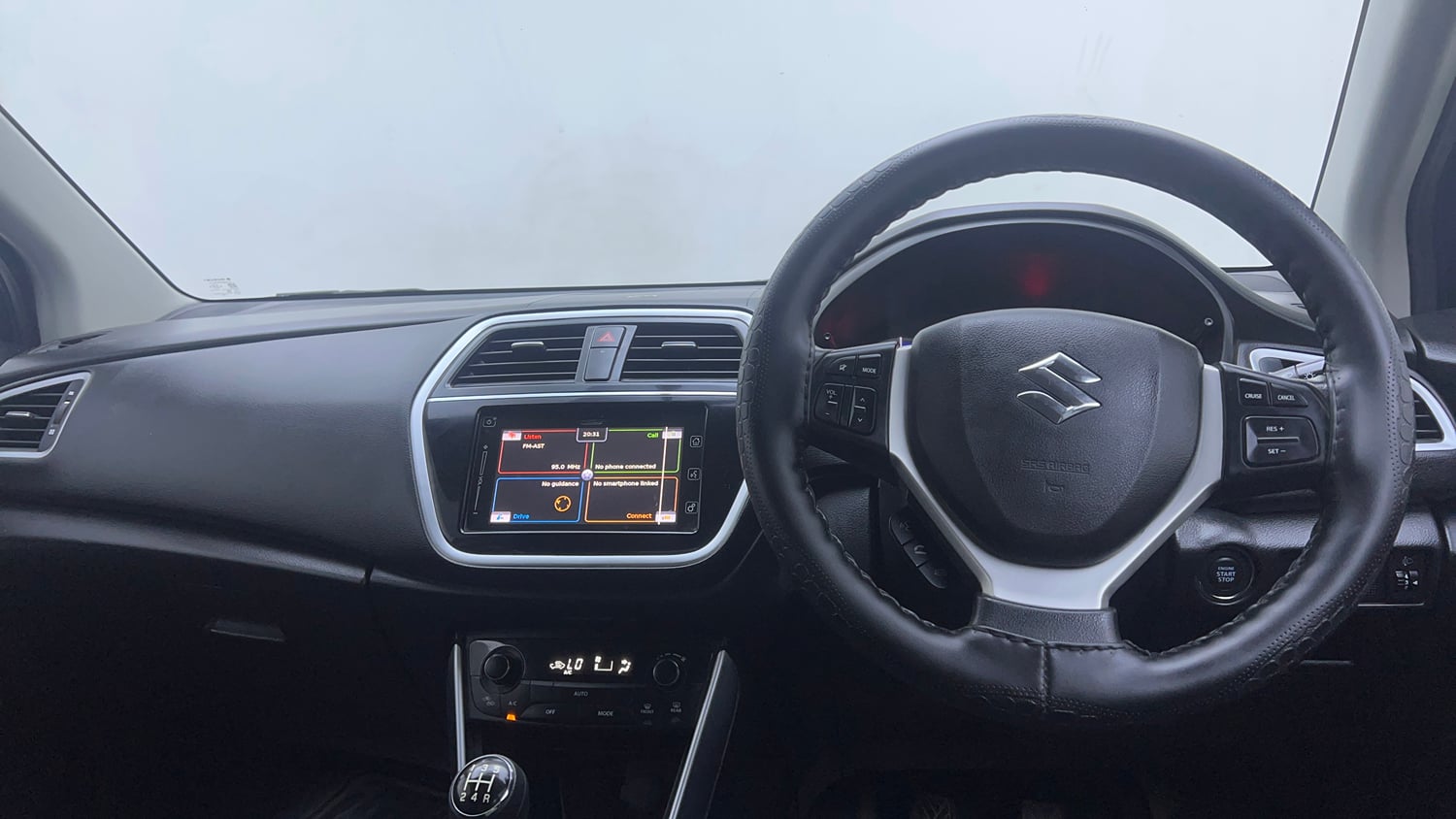 Used 2018 Maruti Suzuki S-Cross Zeta 1.3 Diesel Manual interior DASHBOARD VIEW