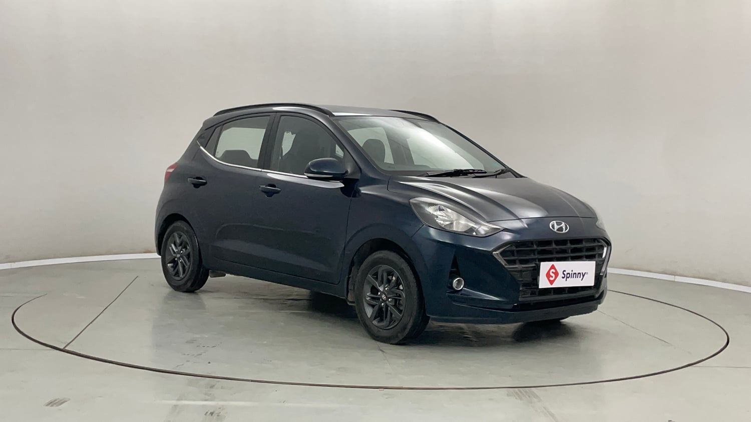 Used 2021 Hyundai Grand i10 Nios Sportz Petrol+cng(outside fitted) Cng Manual exterior RIGHT FRONT CORNER VIEW