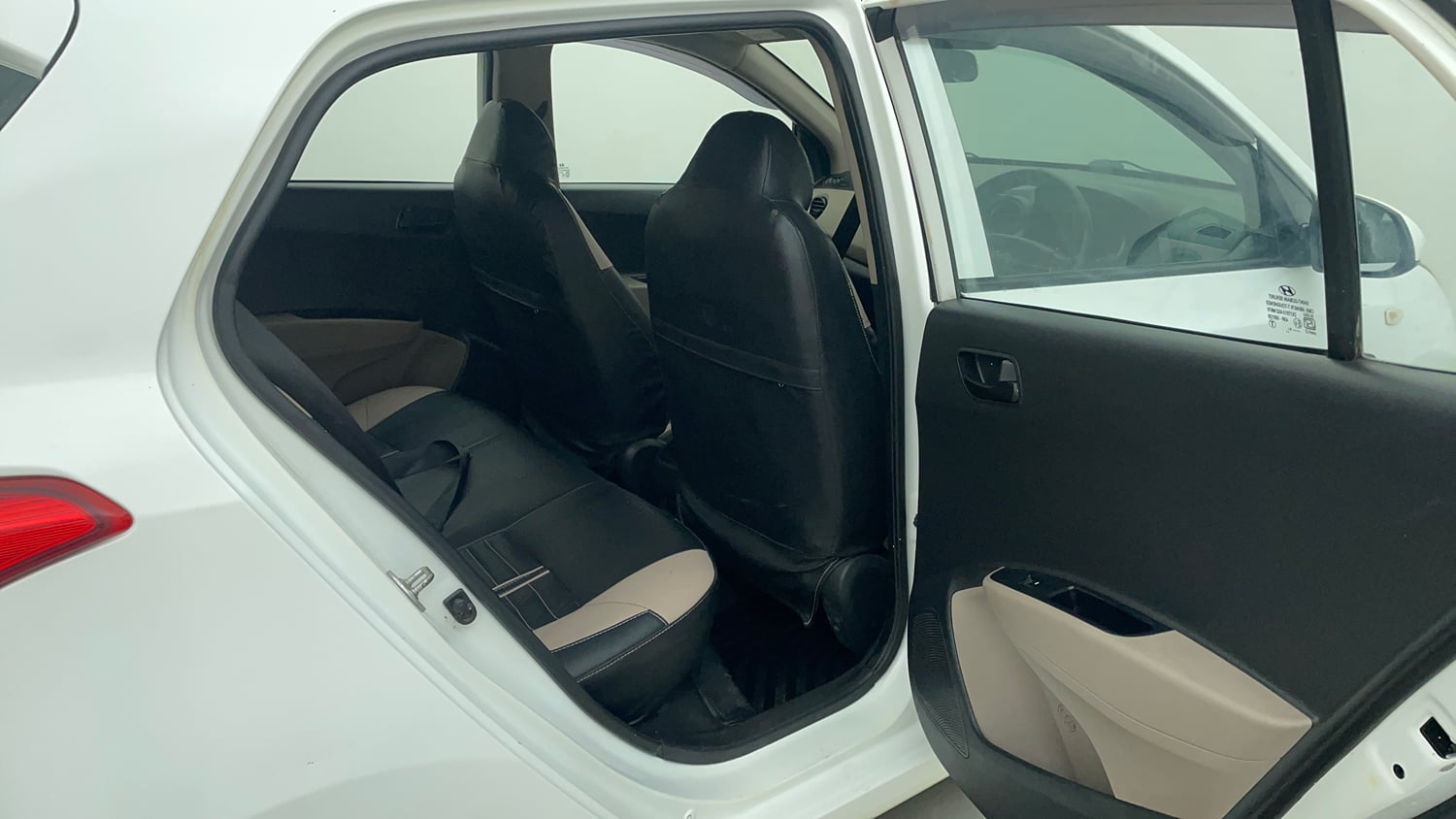 Used 2019 Hyundai Grand i10 Magna 1.2 Kappa VTVT Petrol Manual interior RIGHT SIDE REAR DOOR CABIN VIEW