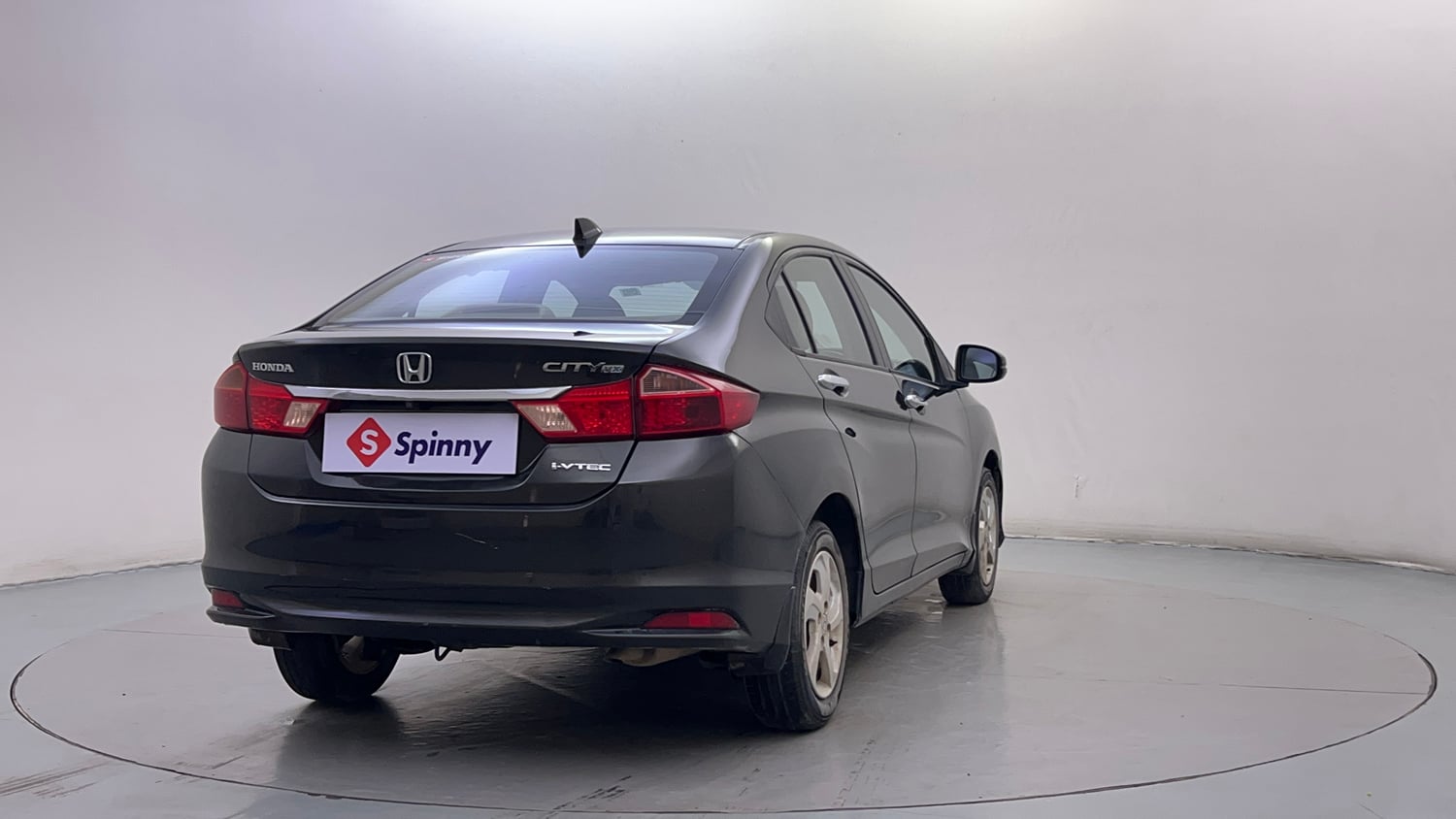 Used 2015 Honda City VX Petrol Manual exterior RIGHT REAR CORNER VIEW