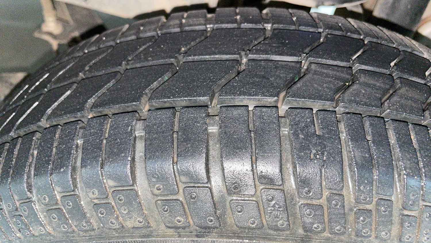 Used 2017 Tata Nano Twist XTA Petrol Automatic tyres LEFT REAR TYRE TREAD VIEW