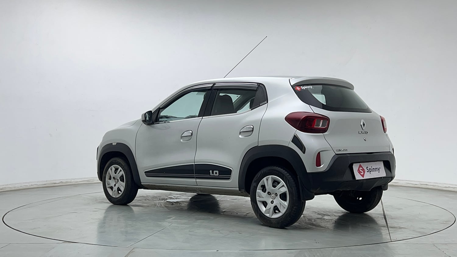 Used 2022 Renault Kwid RXT 1.0 (O) Petrol Manual exterior LEFT REAR CORNER VIEW